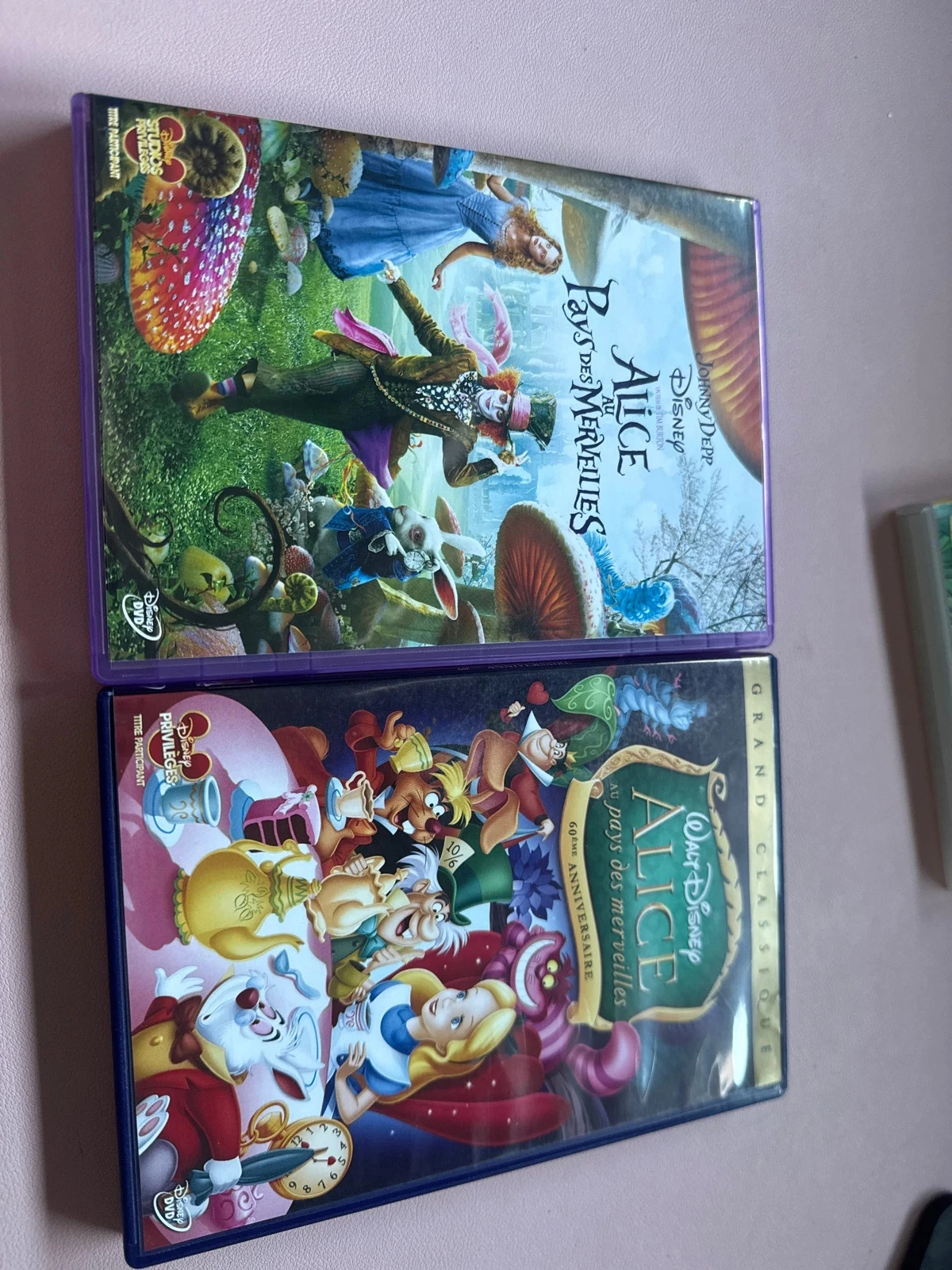 DVD Disney - Alice au Pays des Merveilles (Tim Burton) + album souvenir